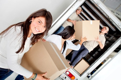 Family house move in Teddington using cubic-yard volume estimates